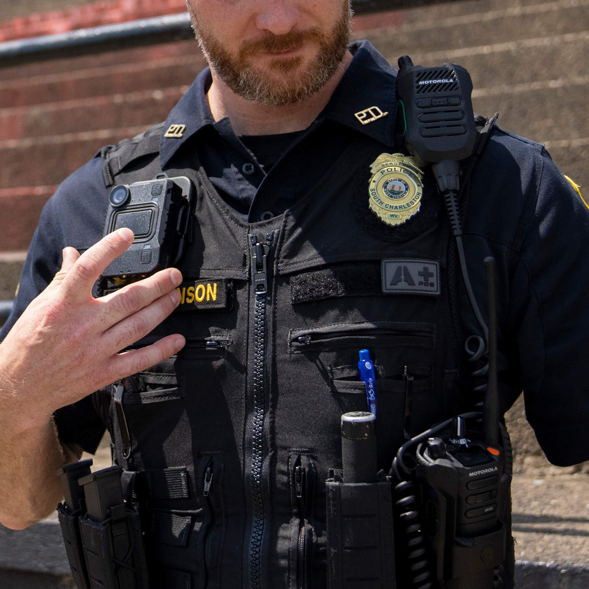 Motorola Solutions VB440-64 wearable body camera with high-definition video recording, 64GB internal storage, rugged design, and reliable incident documentation for security, law enforcement, retail, healthcare, and business operations